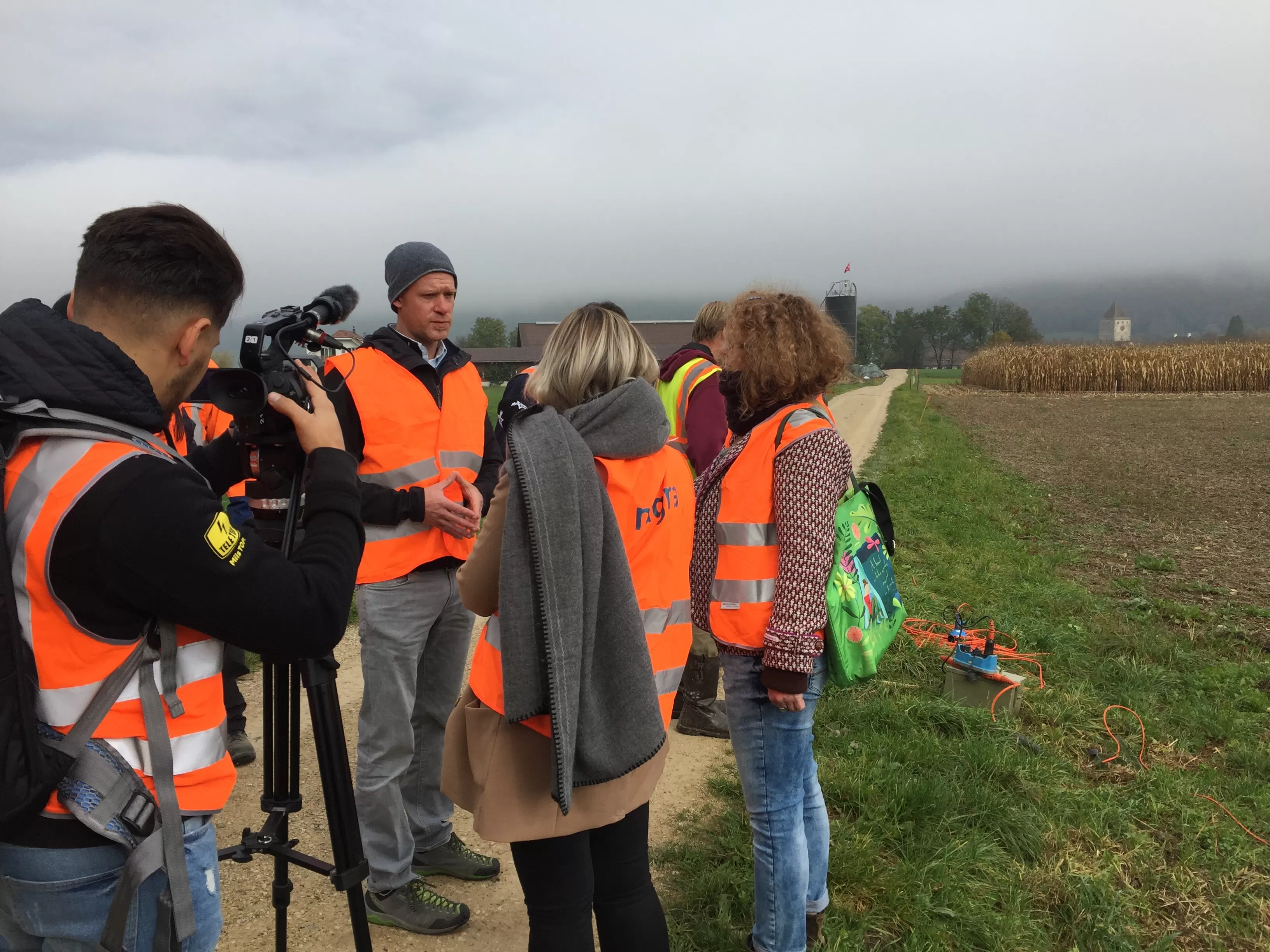 „The aim is to obtain a comprehensive image of the rock layers beneath the surface”, explained Marian Hertrich, project manager of the 3D seismic survey.