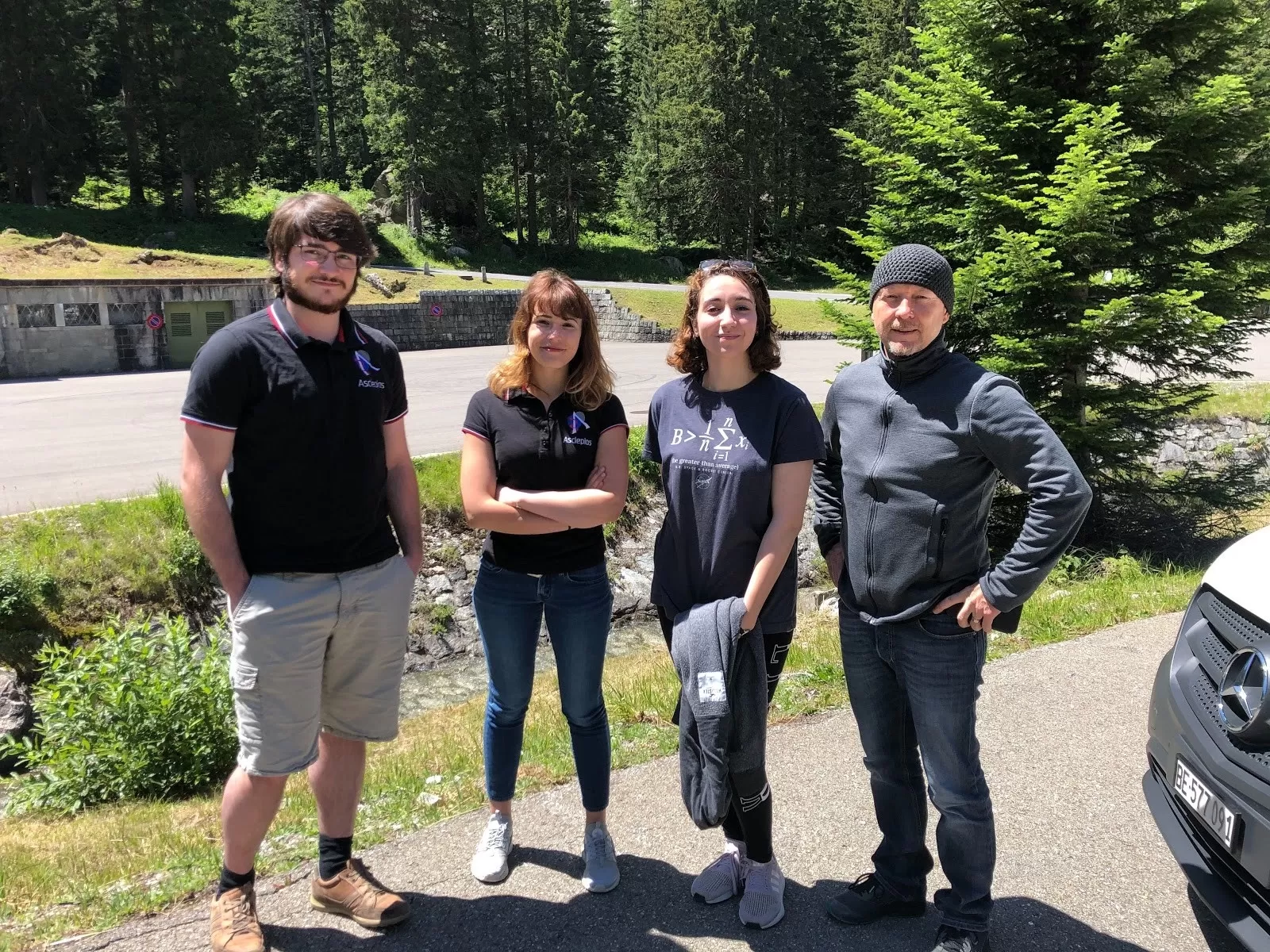 Asclepios project members Théodore Bellwald, Chloé Carrière and Somaya Bennani with Ingo Blechschmidt, Head of the Grimsel Test Site, at their first visit to the research facility (from the left).