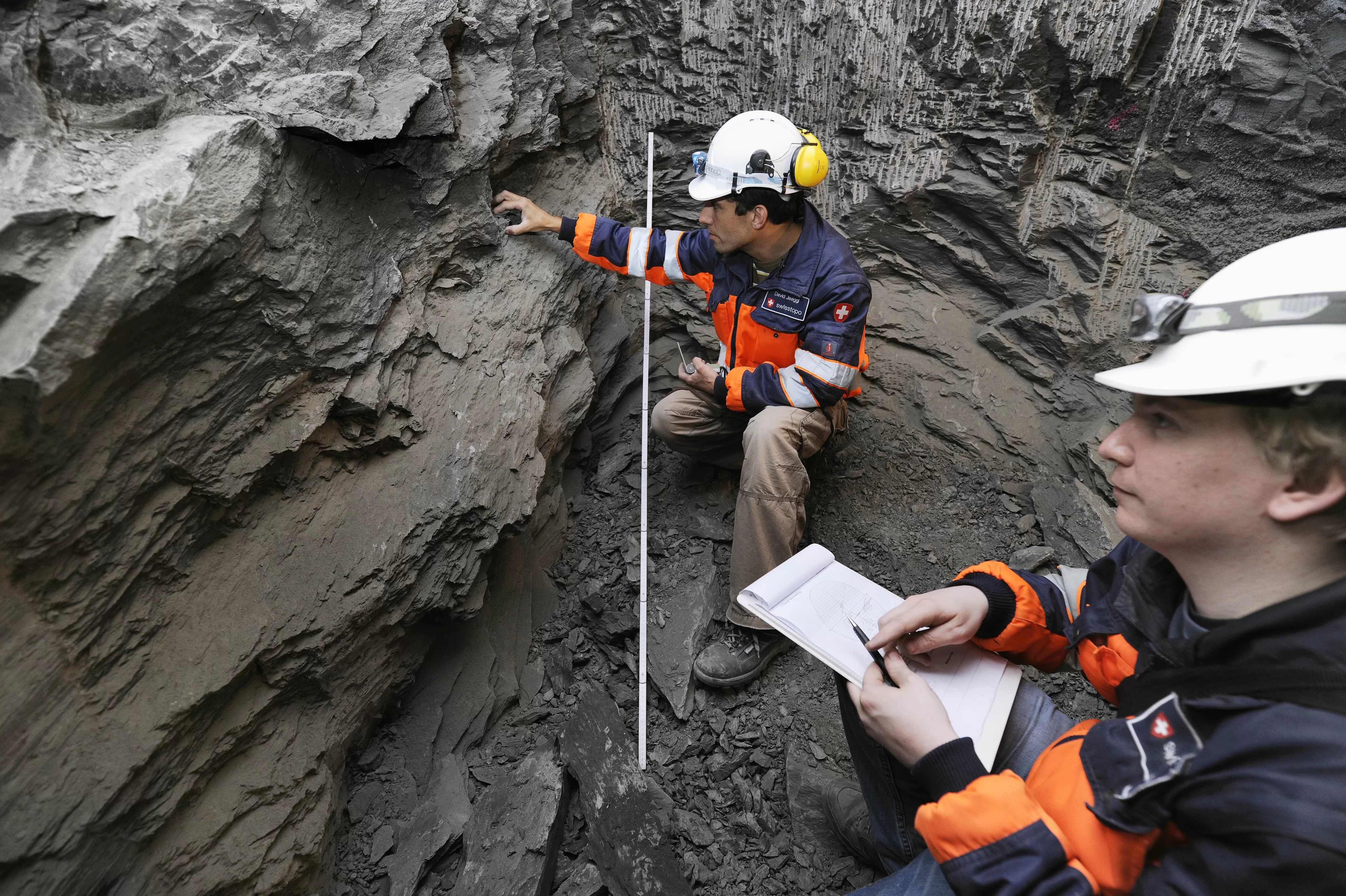 The Opalinus Clay is being thoroughly researched as part of Nagra’s deep borehole investigations and in swisstopo